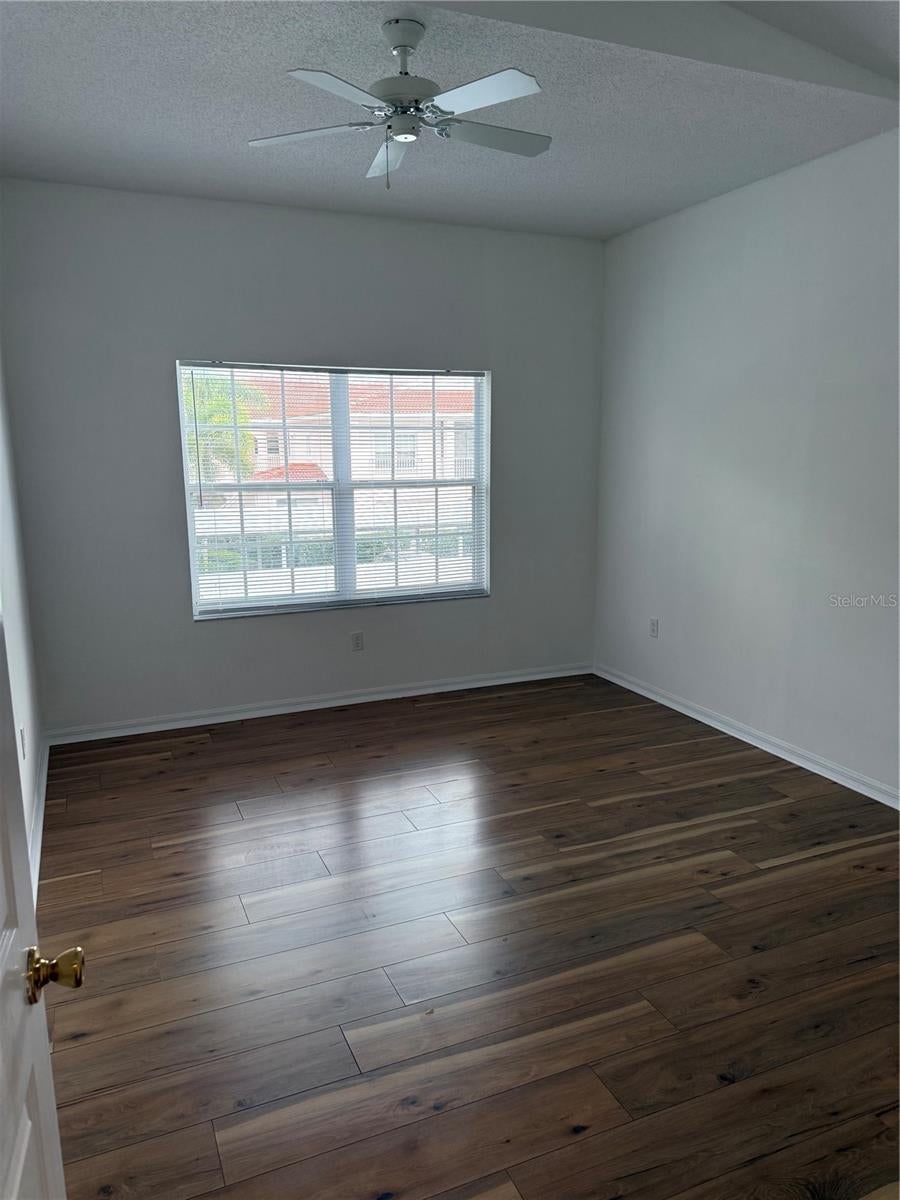 PLAZA DE FLORES - Residential