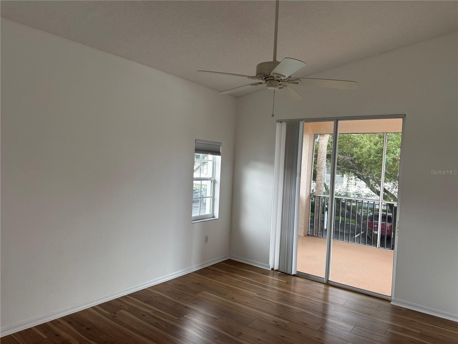 PLAZA DE FLORES - Residential
