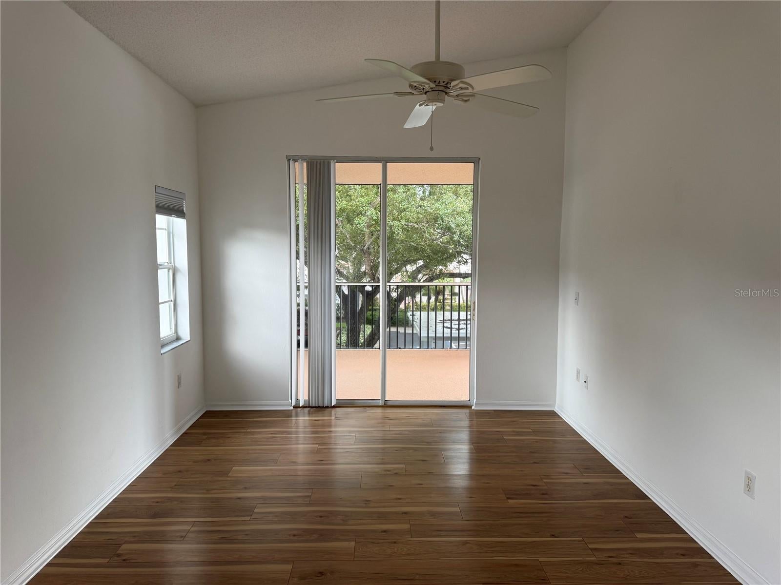 PLAZA DE FLORES - Residential