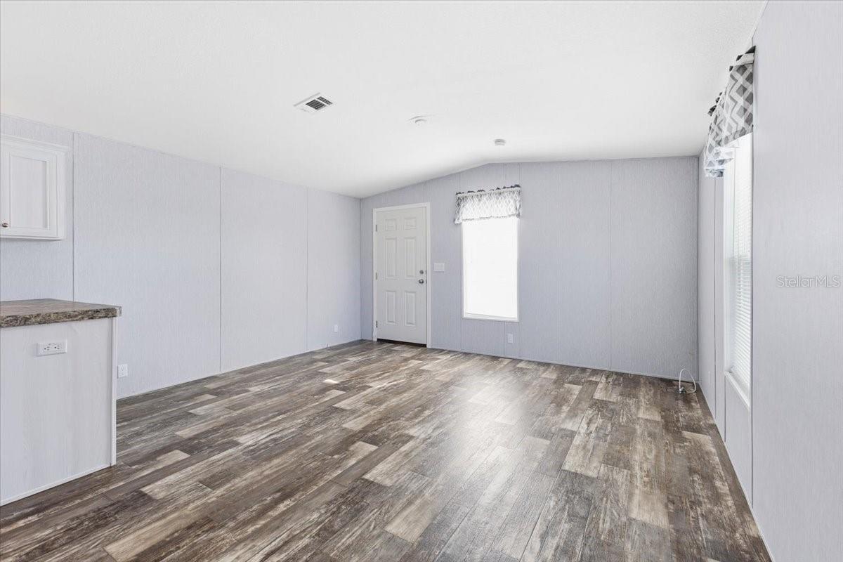 OAK GROVE - Residential