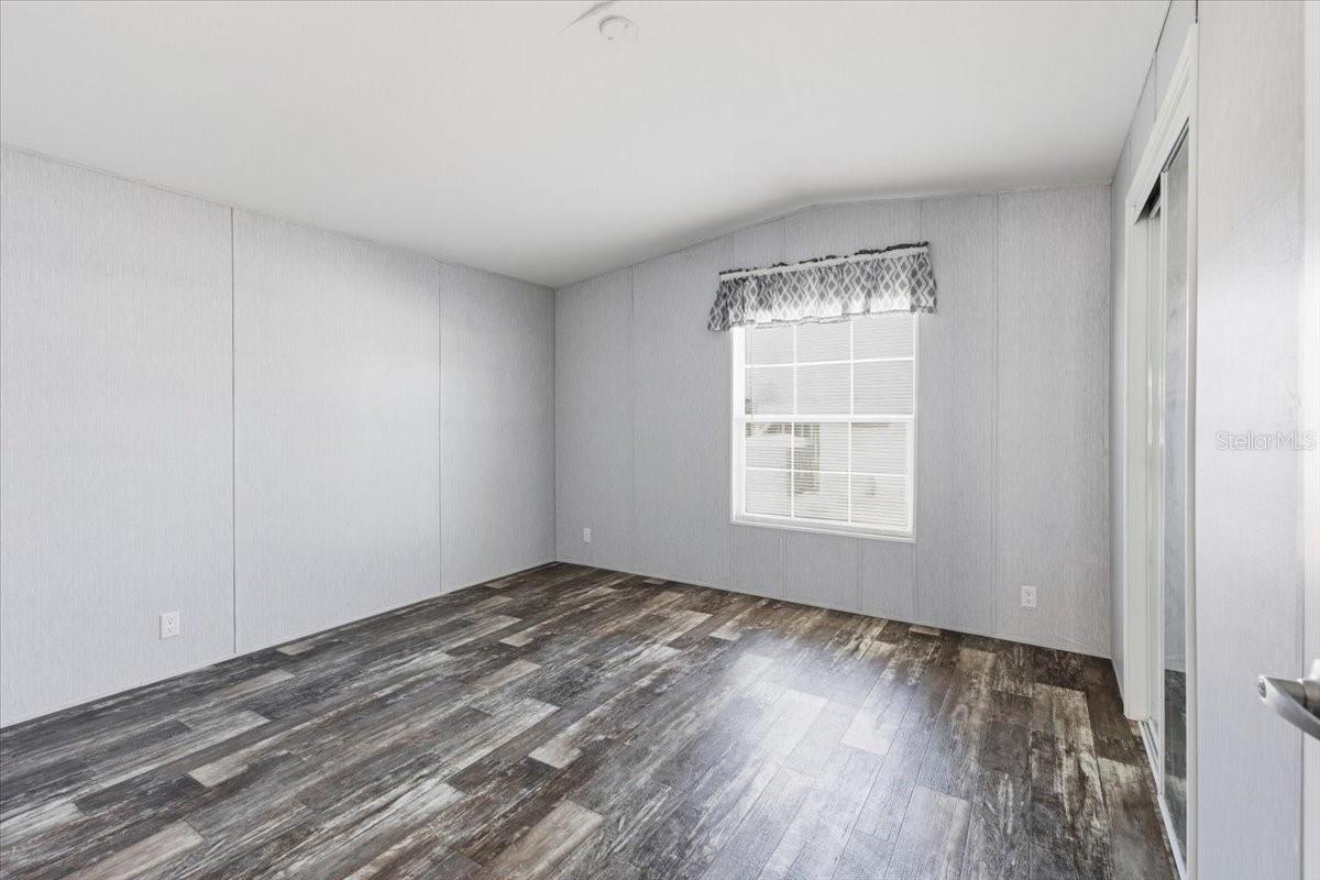 OAK GROVE - Residential