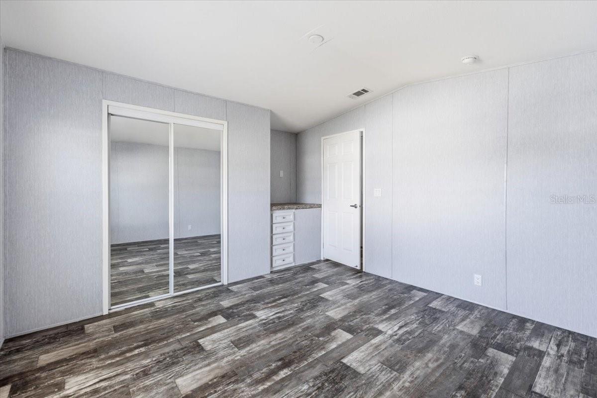 OAK GROVE - Residential
