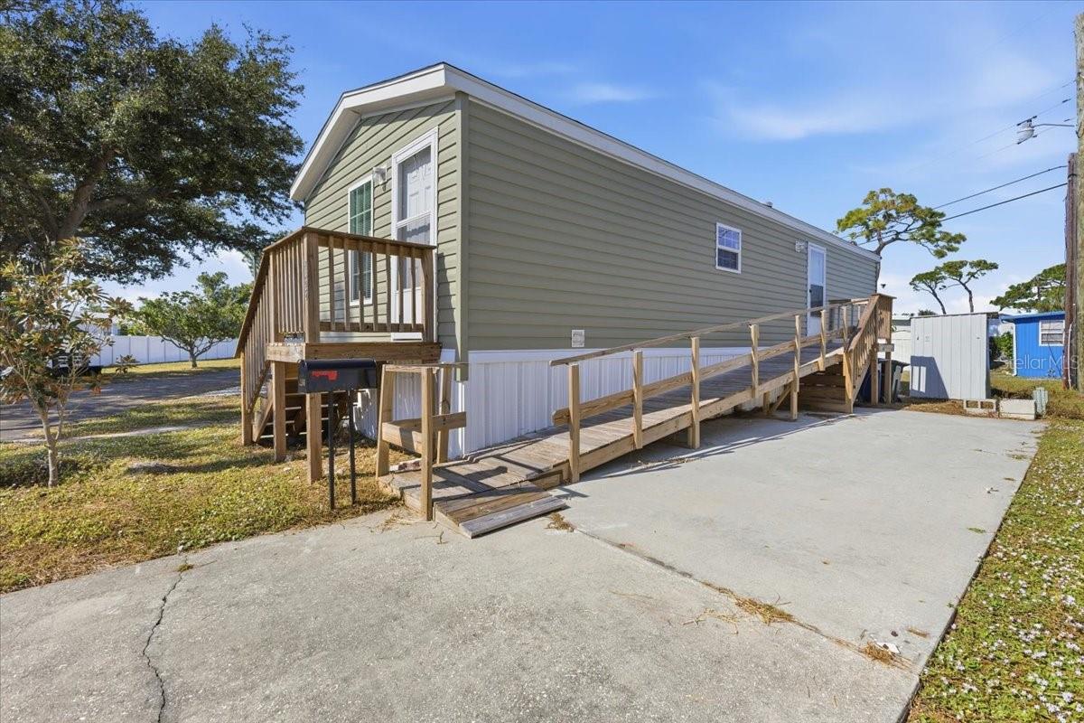 OAK GROVE - Residential