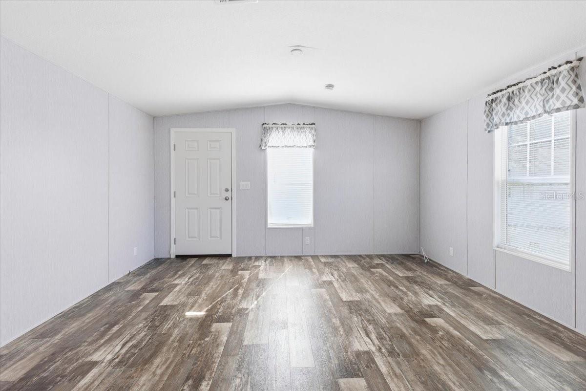 OAK GROVE - Residential