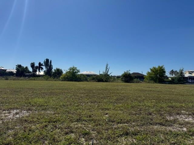 CAPE CORAL - Land