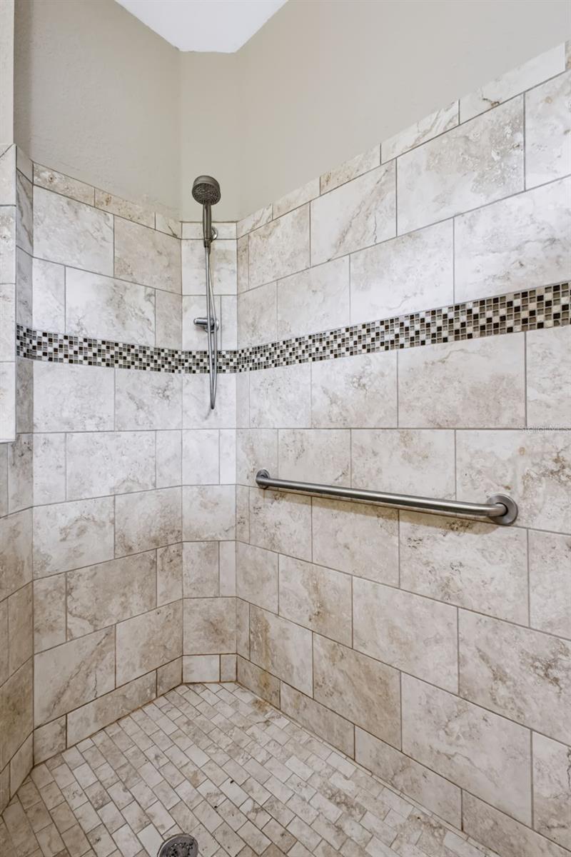 ROTONDA LAKES - Residential