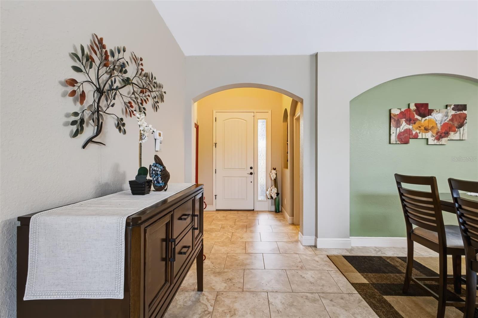ROTONDA LAKES - Residential