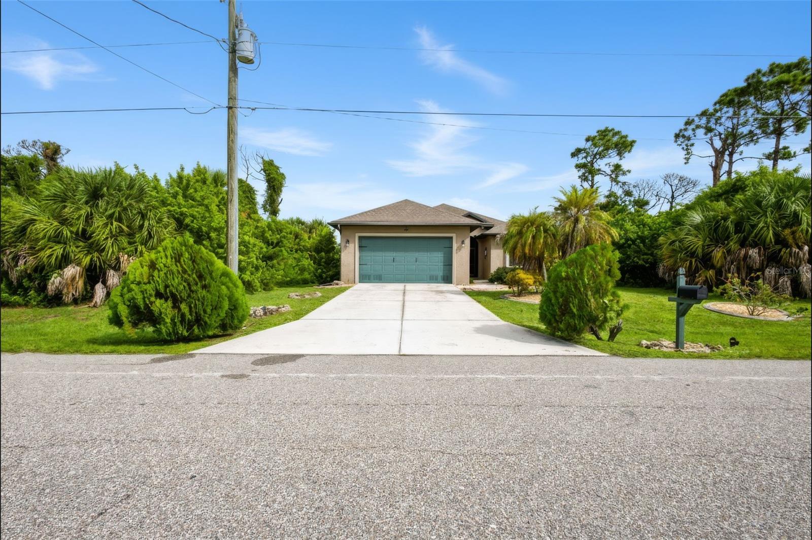 ROTONDA LAKES - Residential