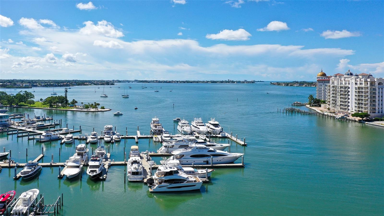 VUE SARASOTA BAY - Residential