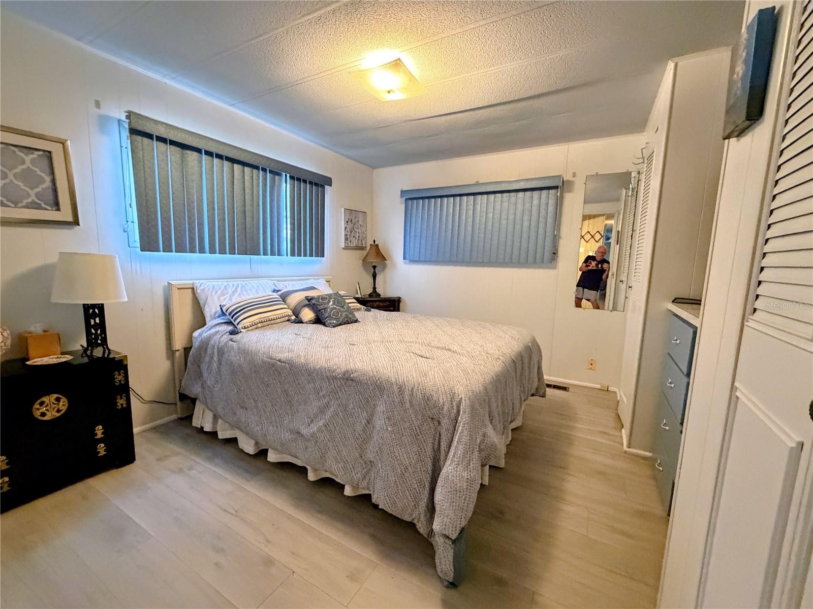 COUNTRY CLUB ESTATES - Residential