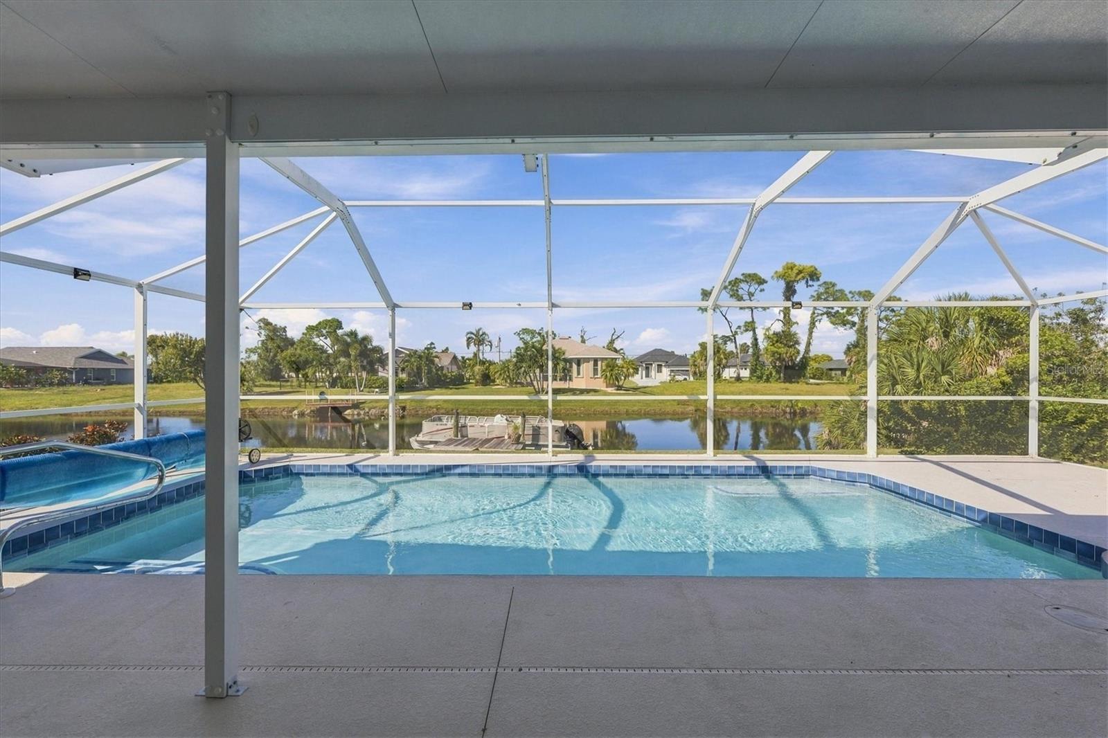 ROTONDA WEST PEBBLE BEACH - Residential