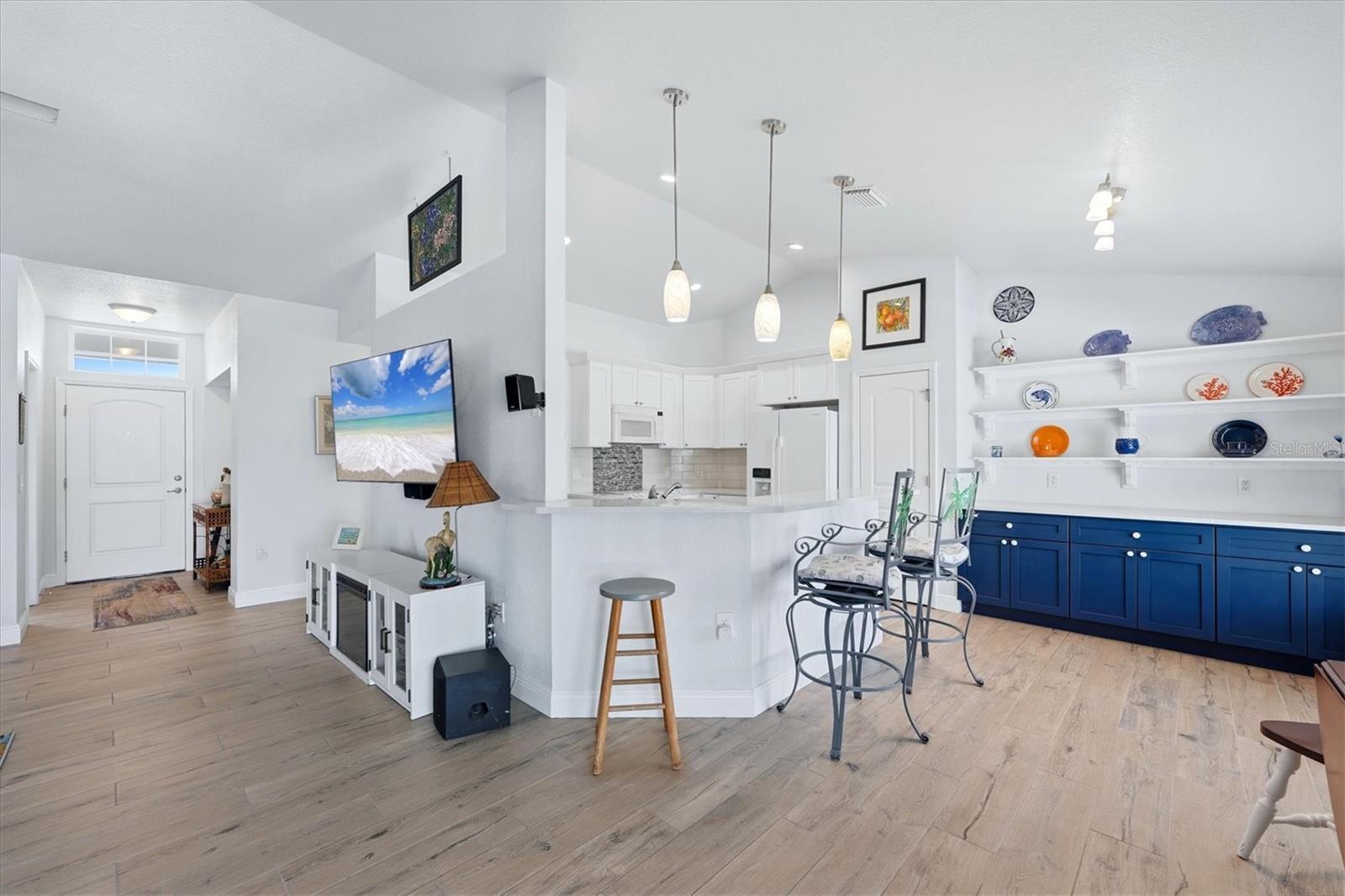 ROTONDA WEST PEBBLE BEACH - Residential