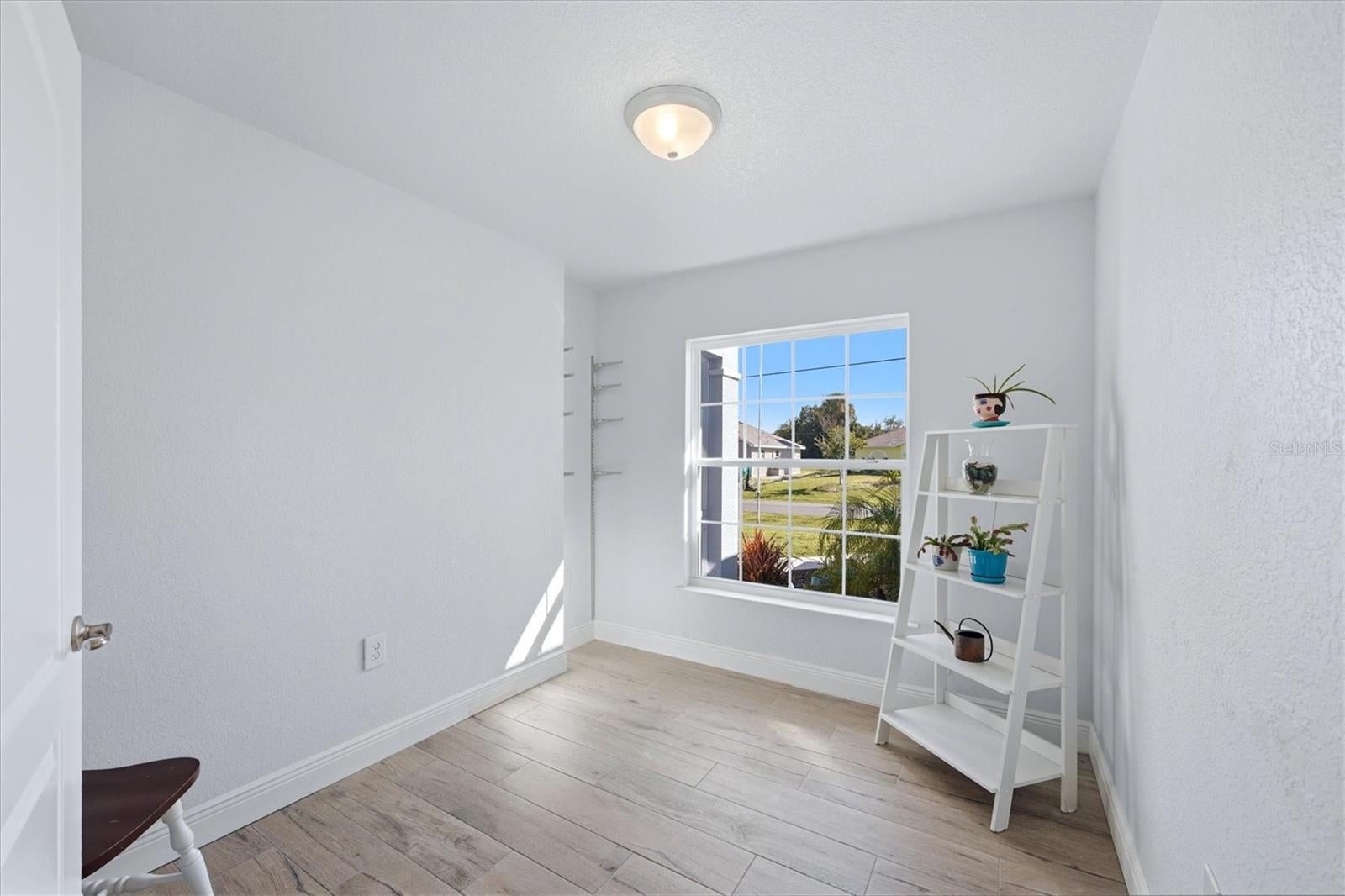 ROTONDA WEST PEBBLE BEACH - Residential