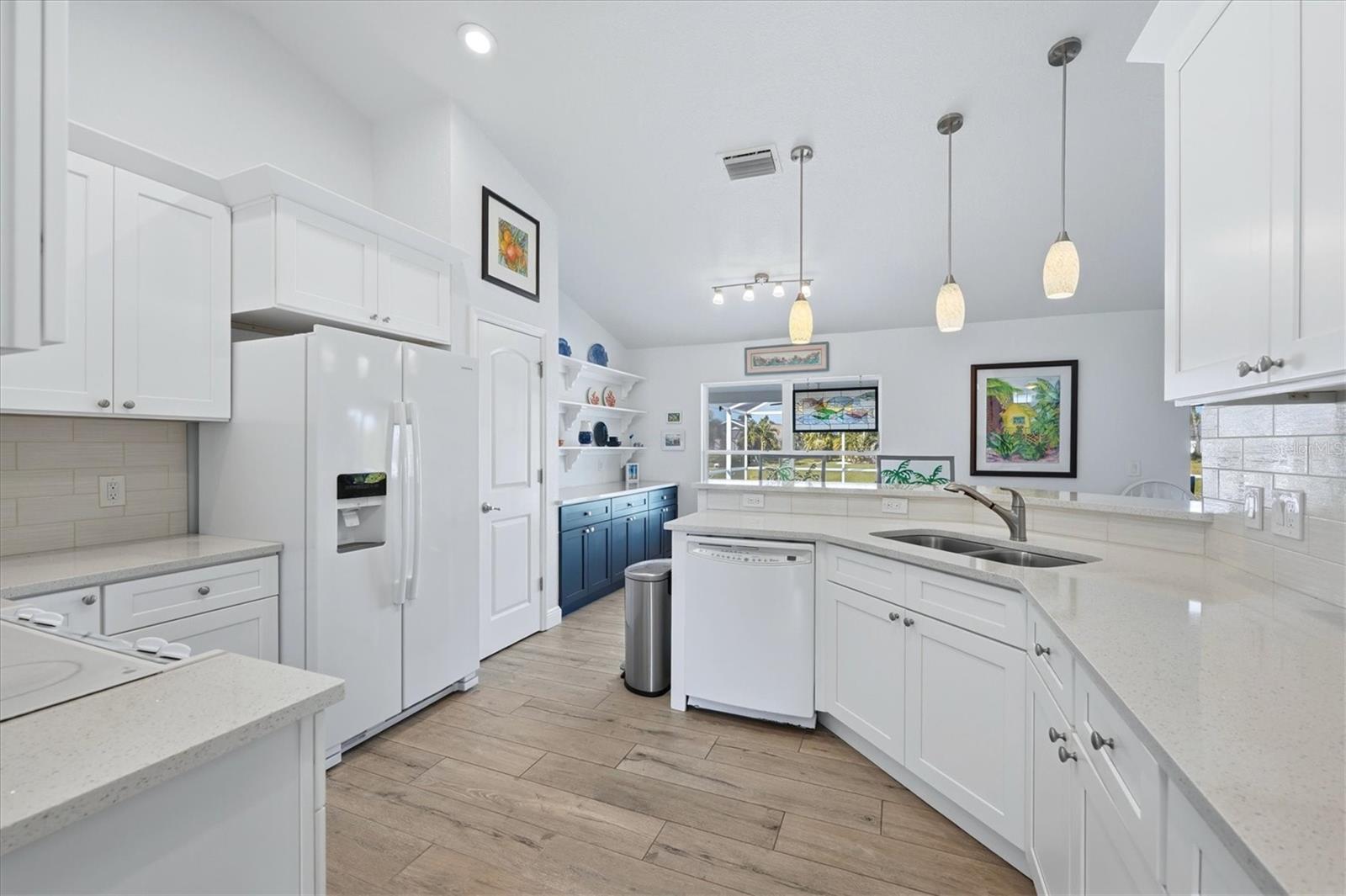 ROTONDA WEST PEBBLE BEACH - Residential