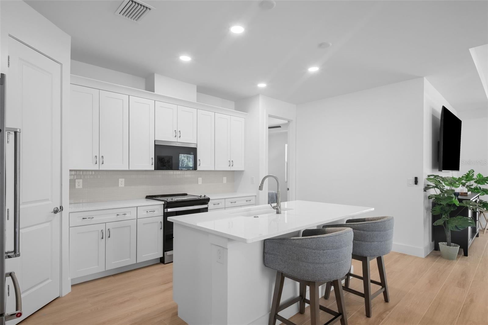TUCKERS POINTE PH 1 - Residential