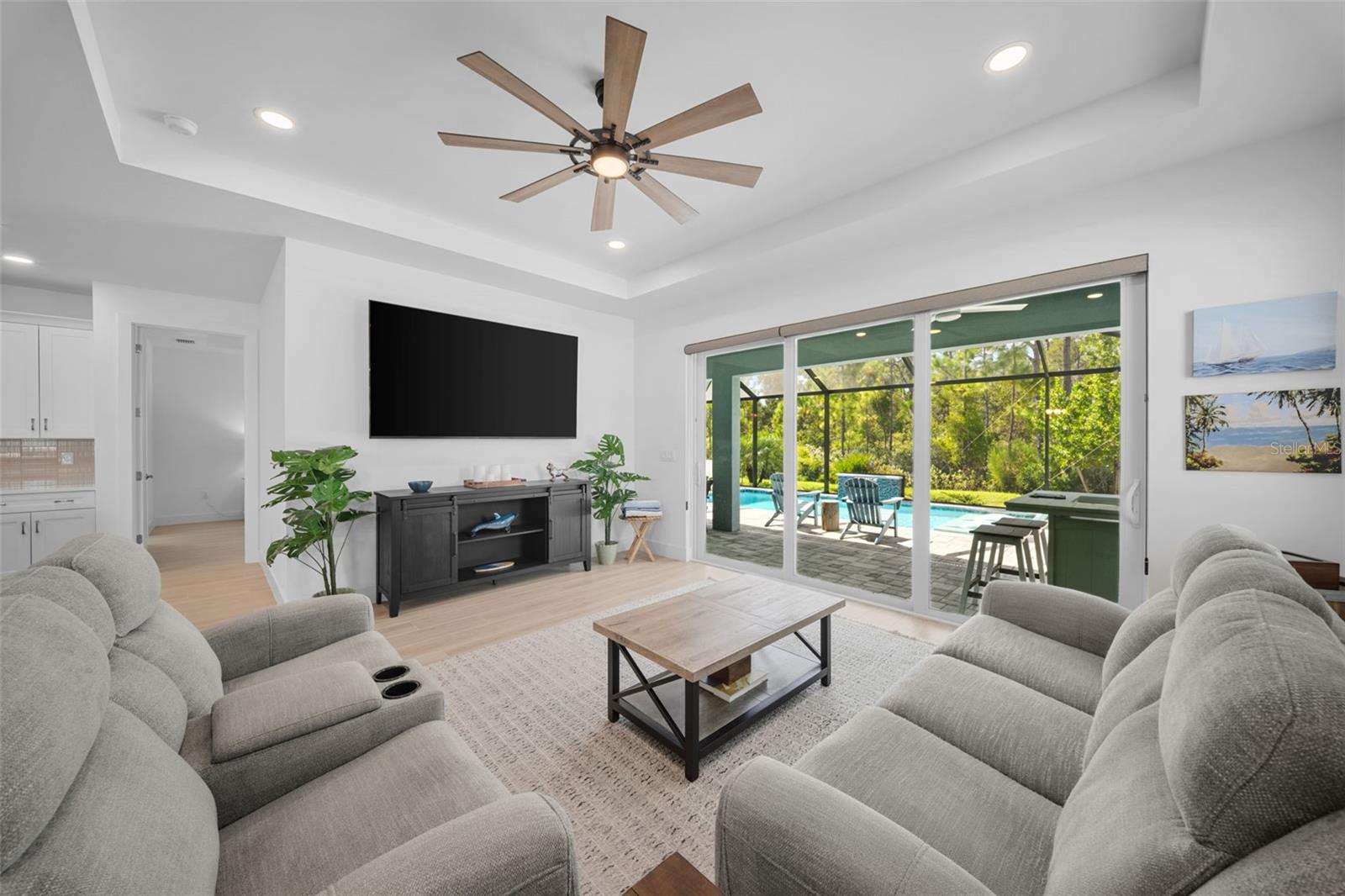 TUCKERS POINTE PH 1 - Residential