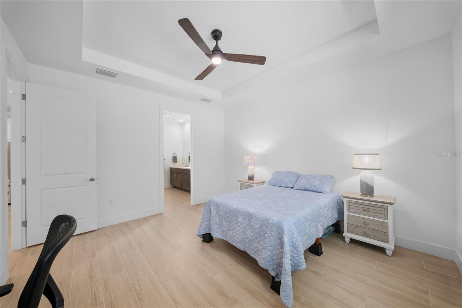 TUCKERS POINTE PH 1 - Residential