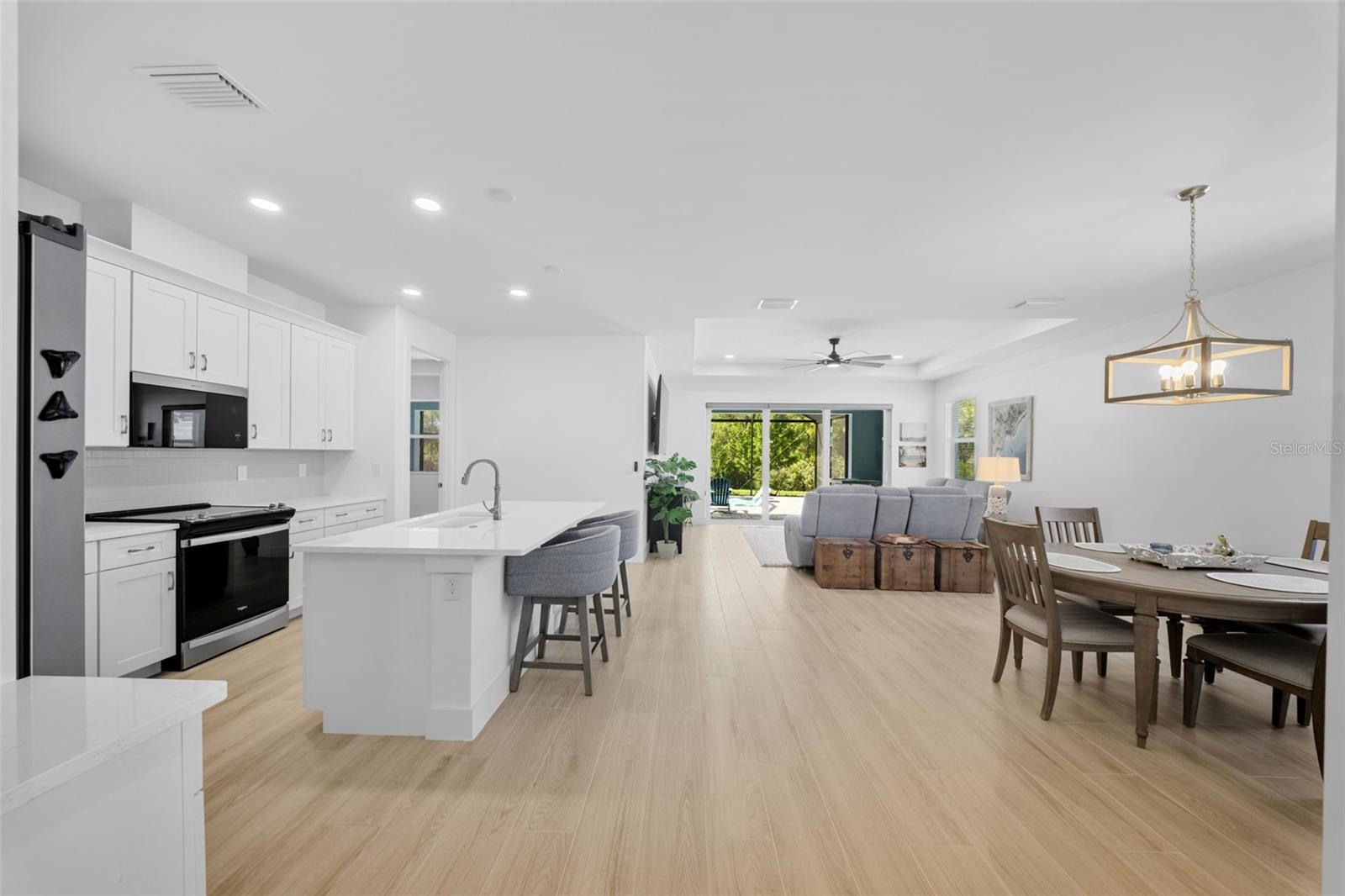 TUCKERS POINTE PH 1 - Residential