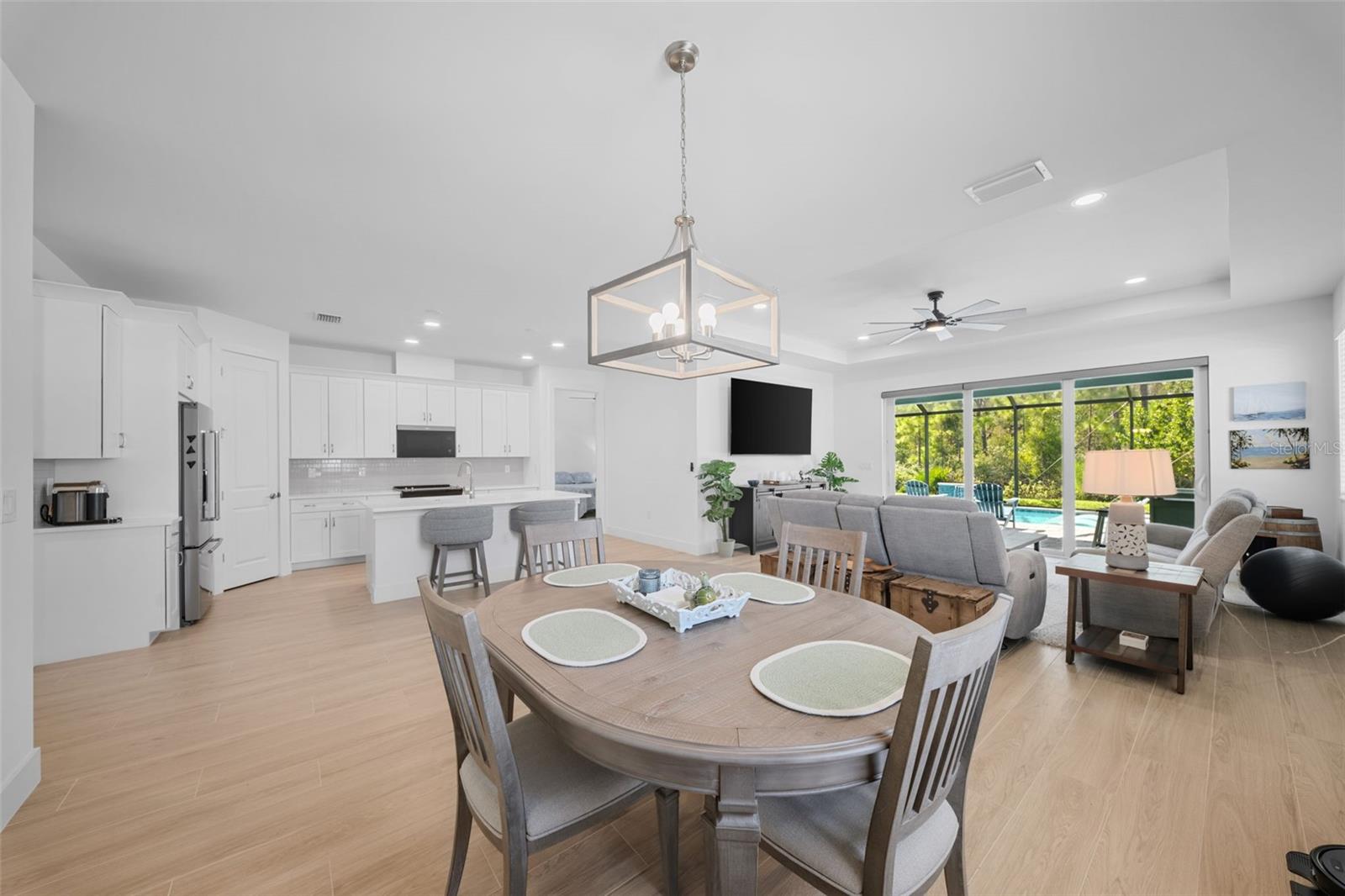 TUCKERS POINTE PH 1 - Residential