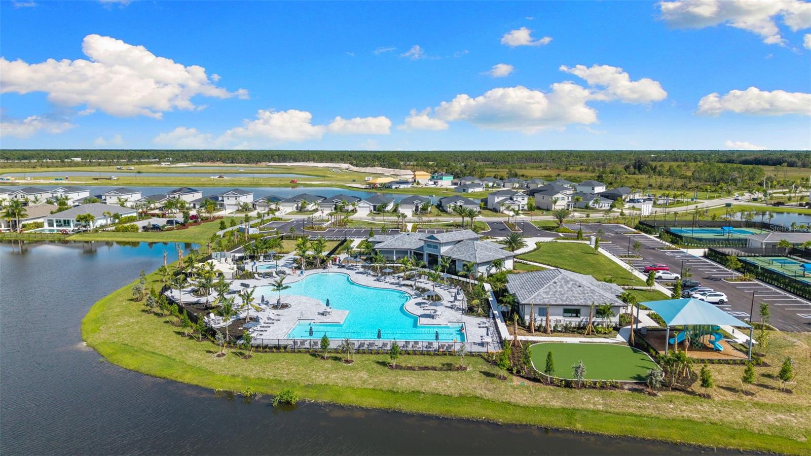TUCKERS POINTE PH 1 - Residential
