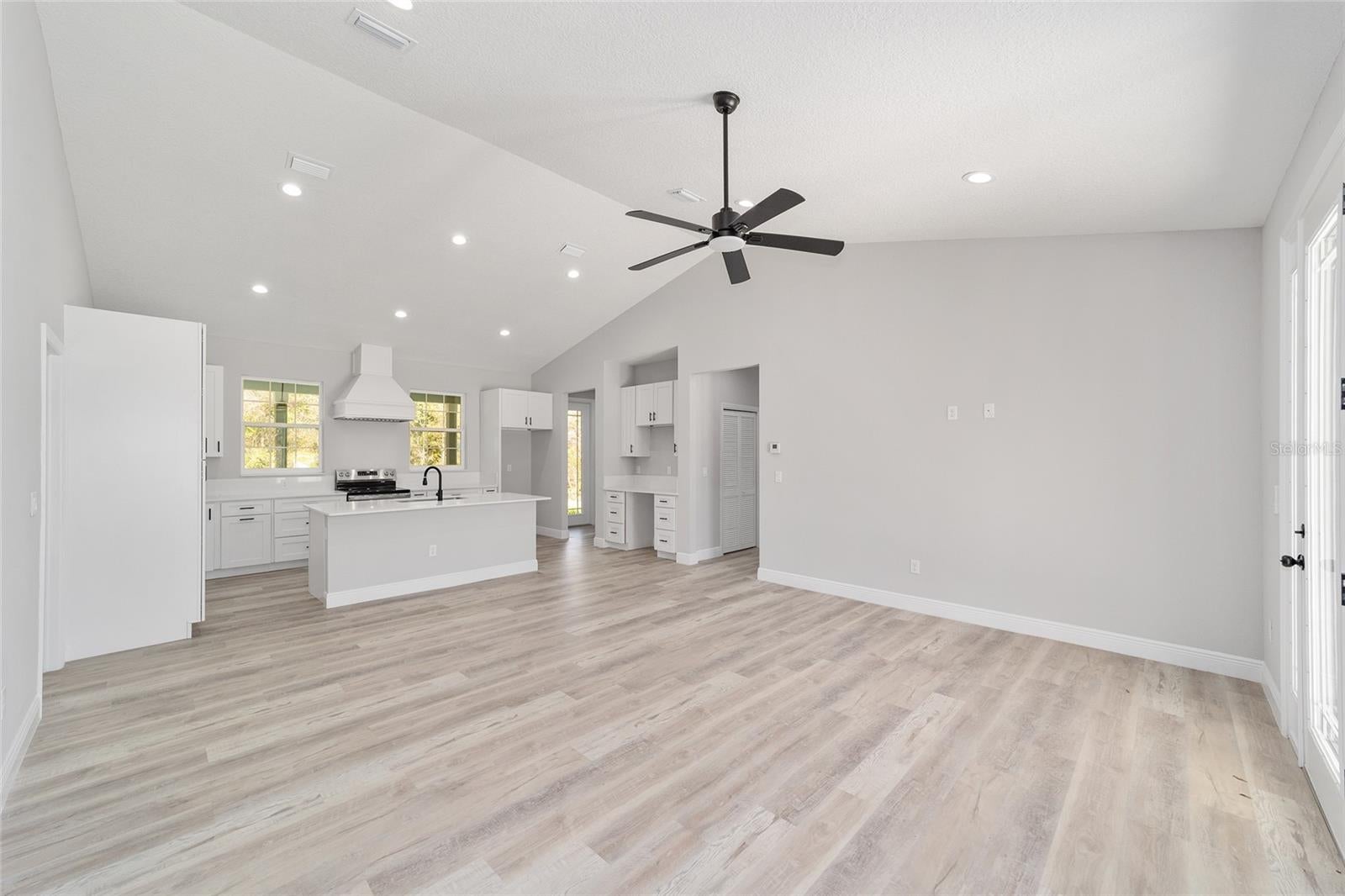 WILLISTON HYLNDS GOLF & C CLUB ESTATE - Residential