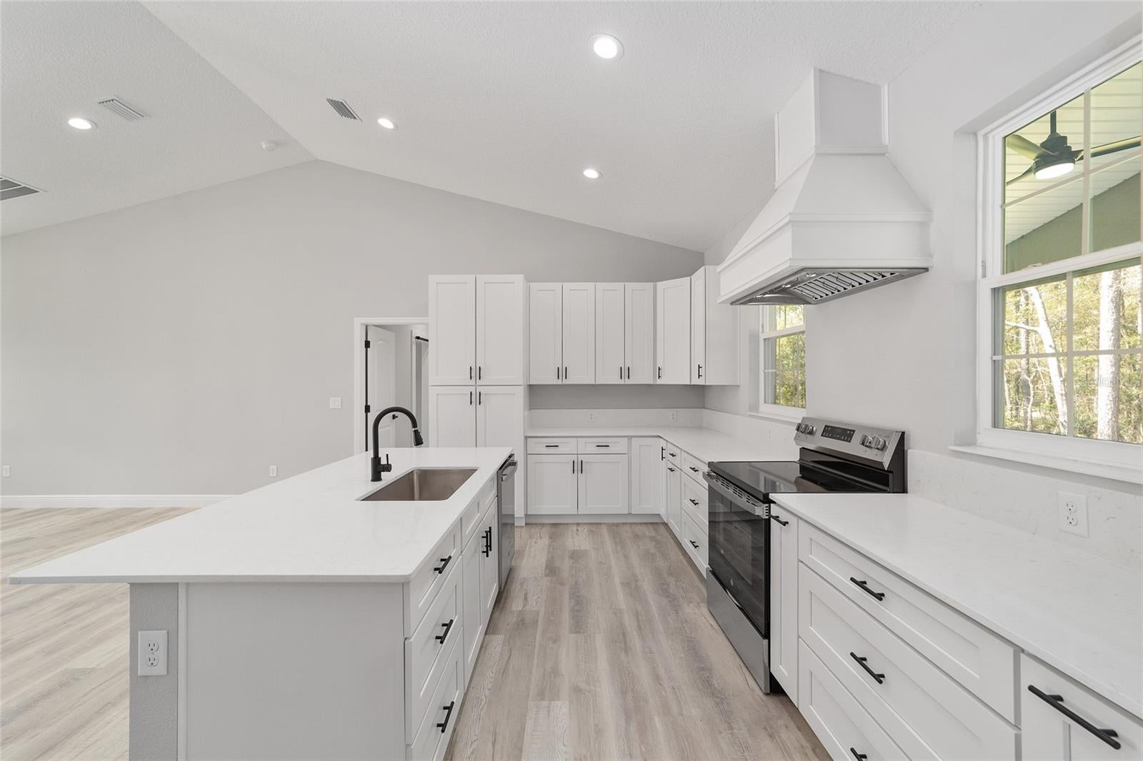 WILLISTON HYLNDS GOLF & C CLUB ESTATE - Residential