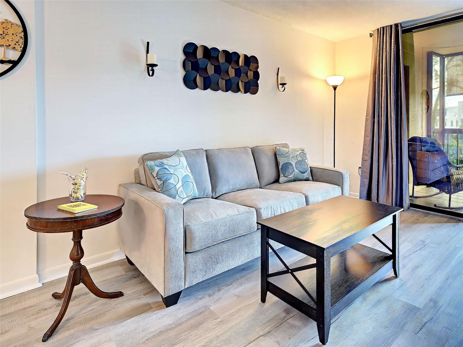 PROMENADES WEST CONDO - Residential
