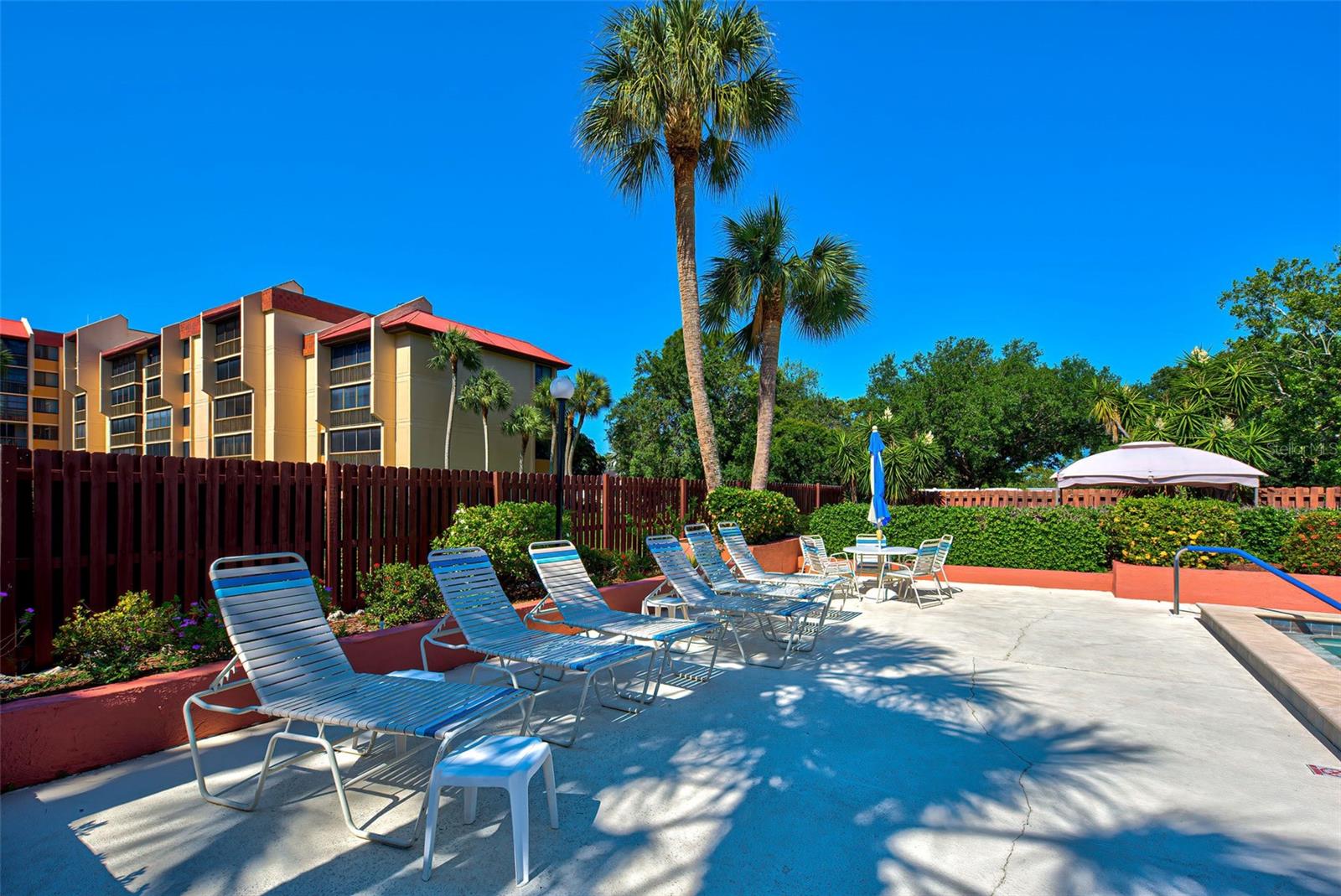 PROMENADES WEST CONDO - Residential