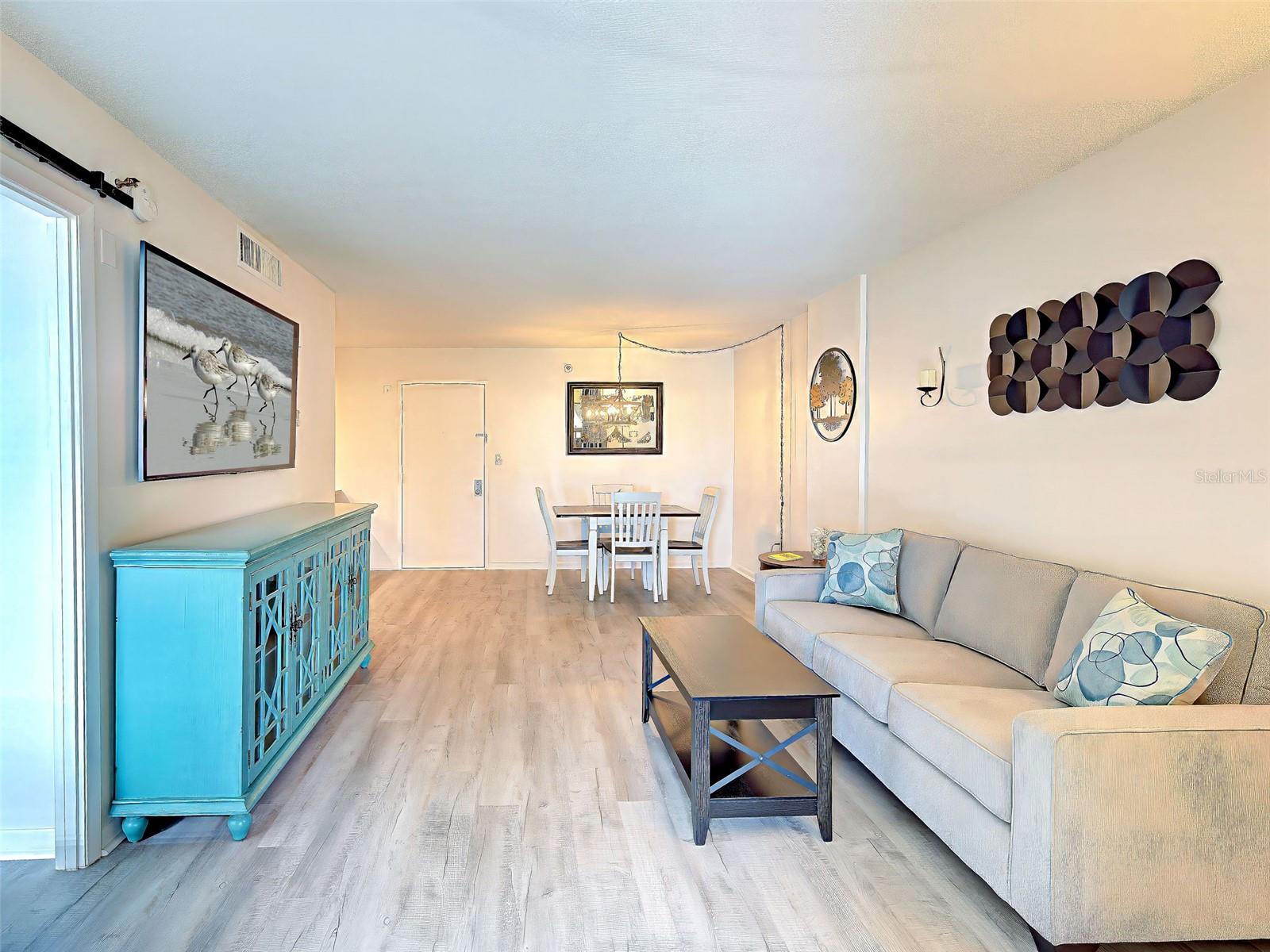 PROMENADES WEST CONDO - Residential
