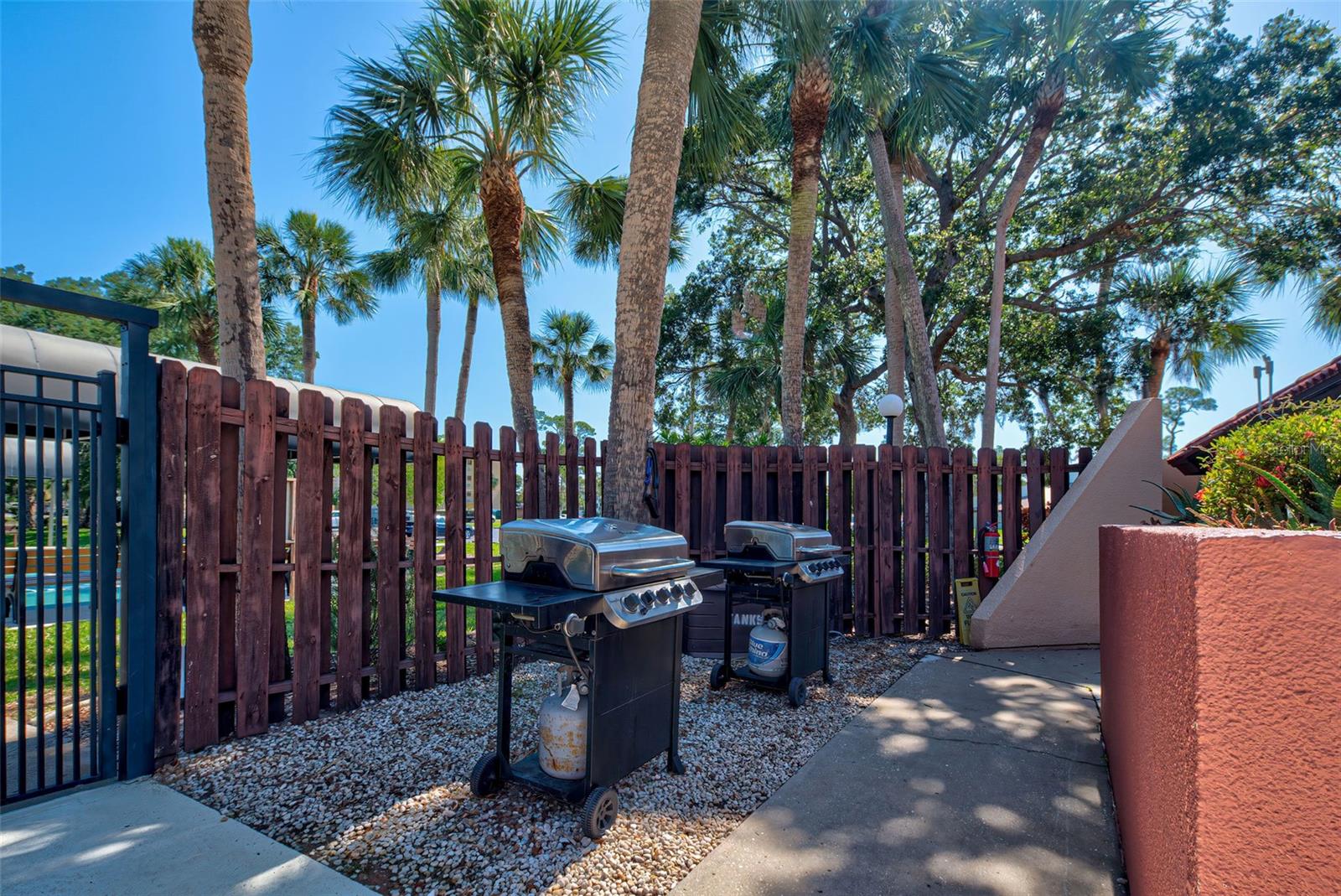 PROMENADES WEST CONDO - Residential