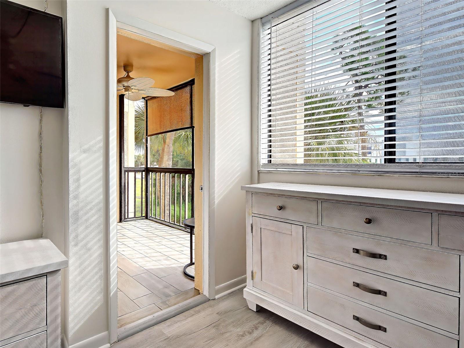 PROMENADES WEST CONDO - Residential