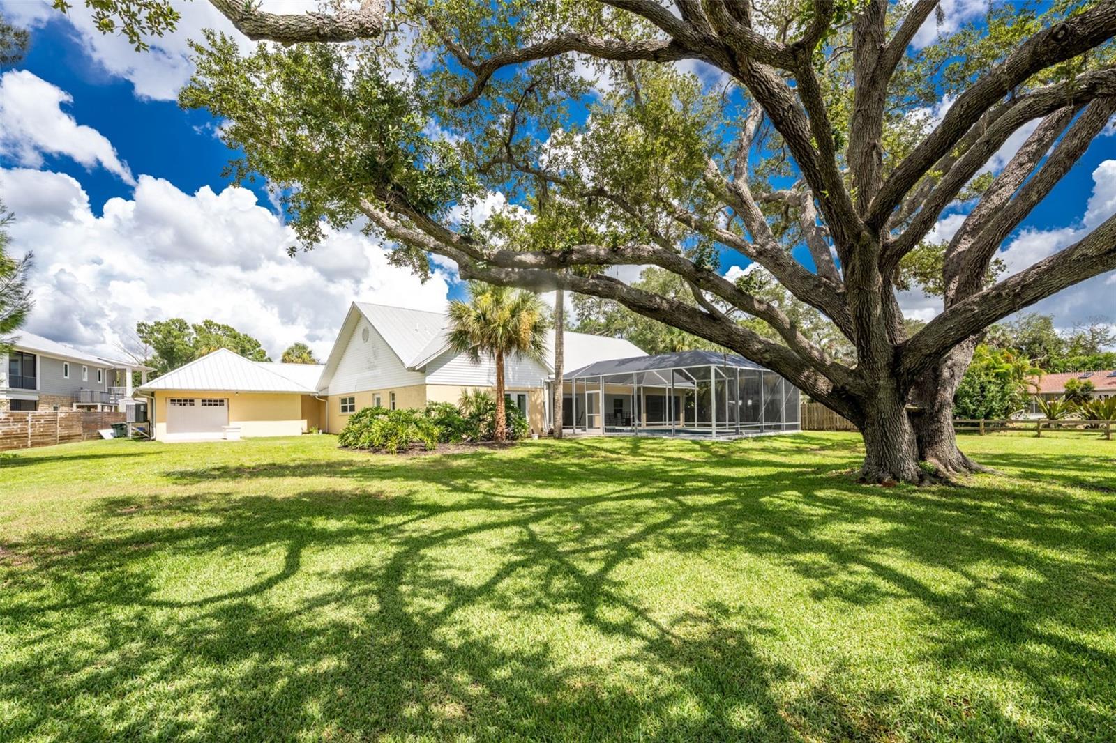 ENGLEWOOD GARDENS - Residential