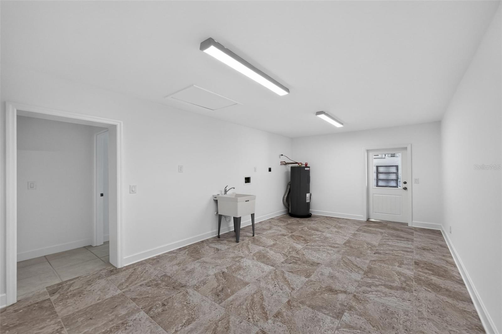 ENGLEWOOD GARDENS - Residential
