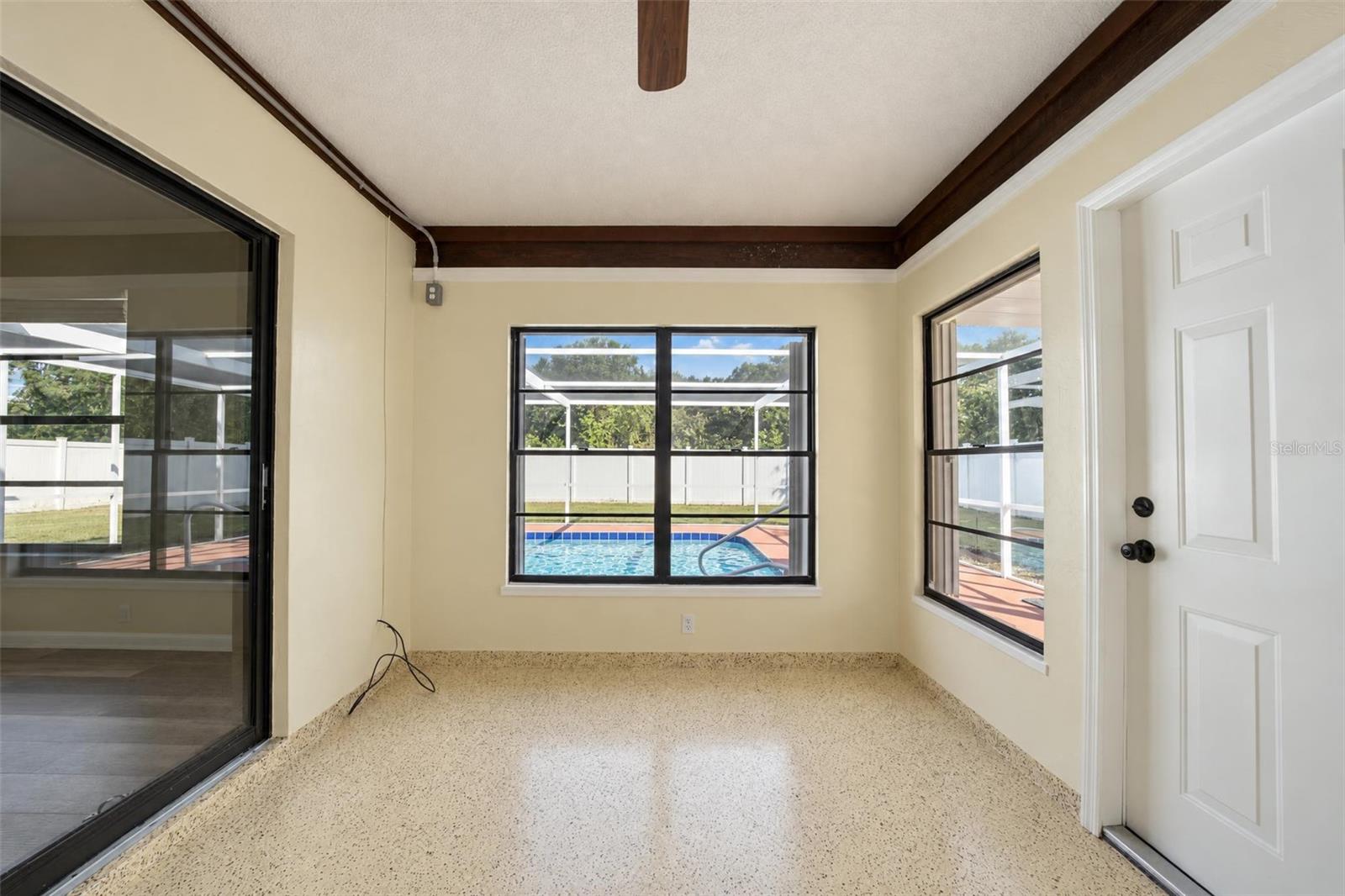 SEB CTRY EST/SEB HILLS AREA - Residential