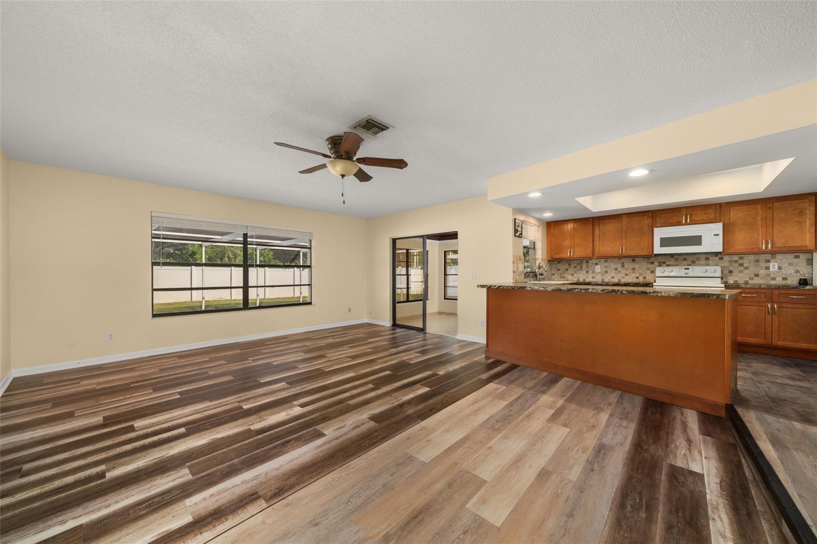 SEB CTRY EST/SEB HILLS AREA - Residential