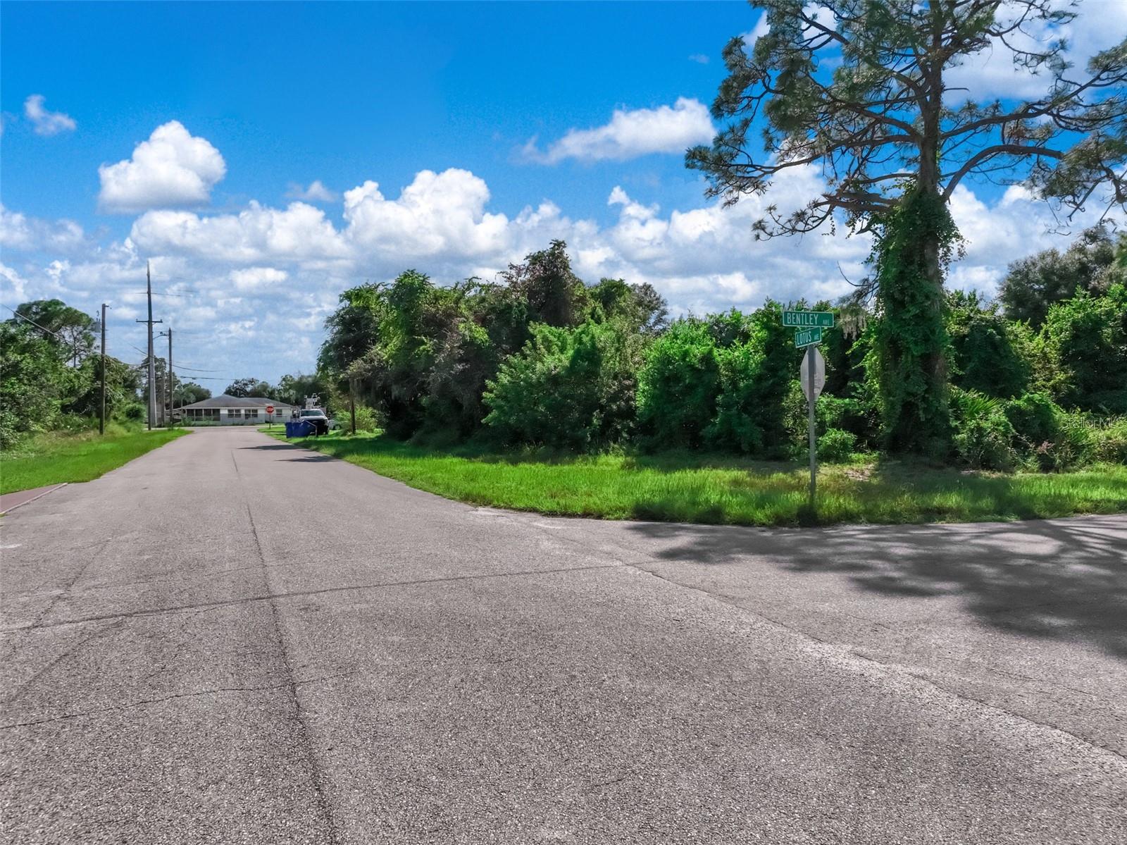 SEB CTRY EST/SEB HILLS AREA - Residential