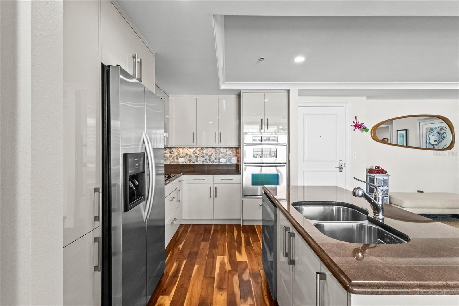 1350 MAIN RESIDENTIAL - Residential