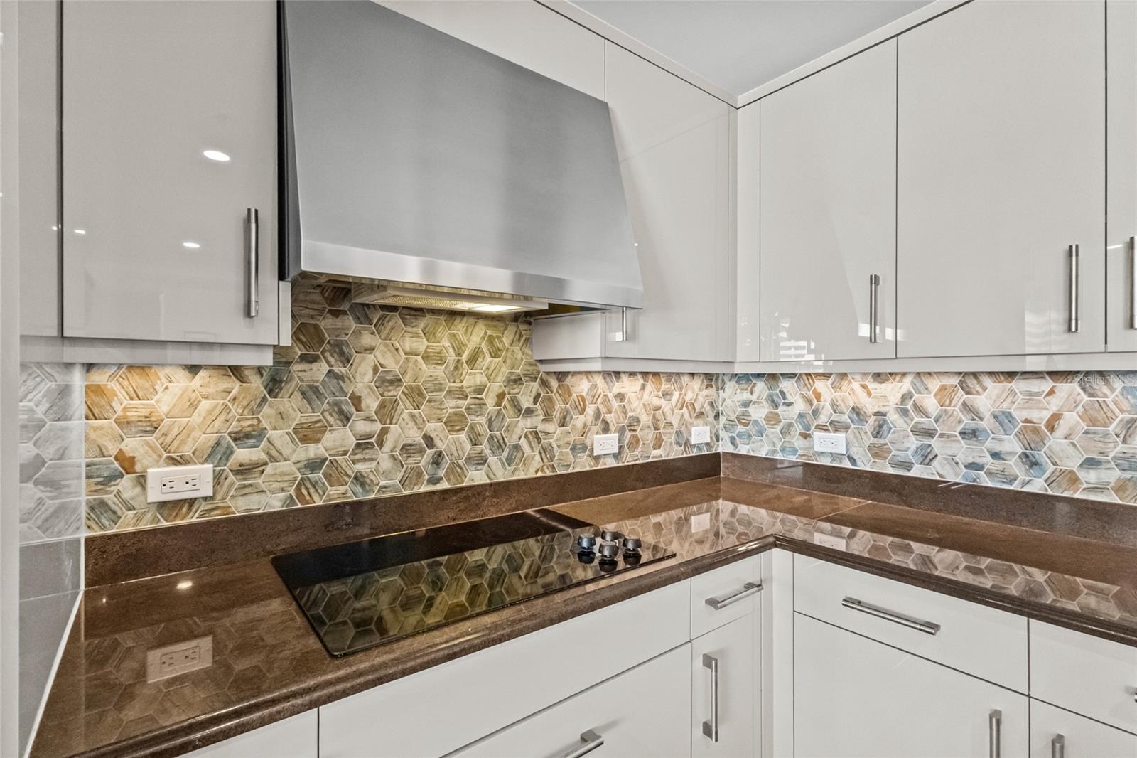1350 MAIN RESIDENTIAL - Residential