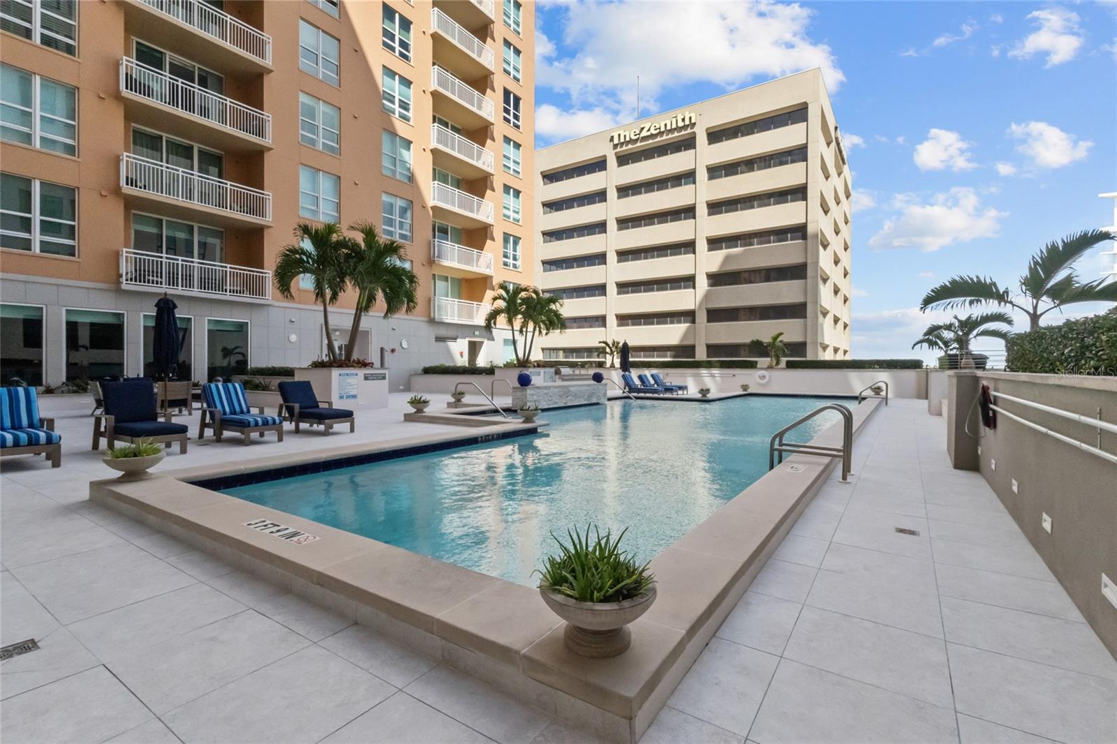 1350 MAIN RESIDENTIAL - Residential
