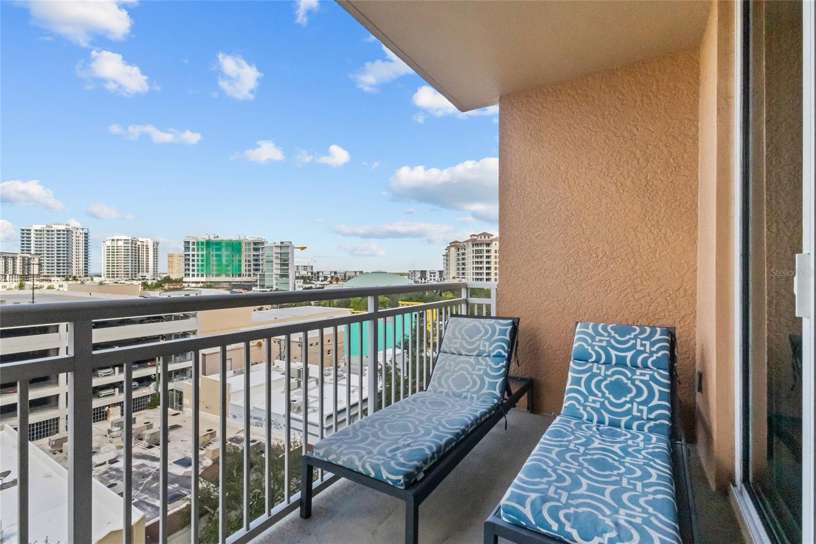 1350 MAIN RESIDENTIAL - Residential