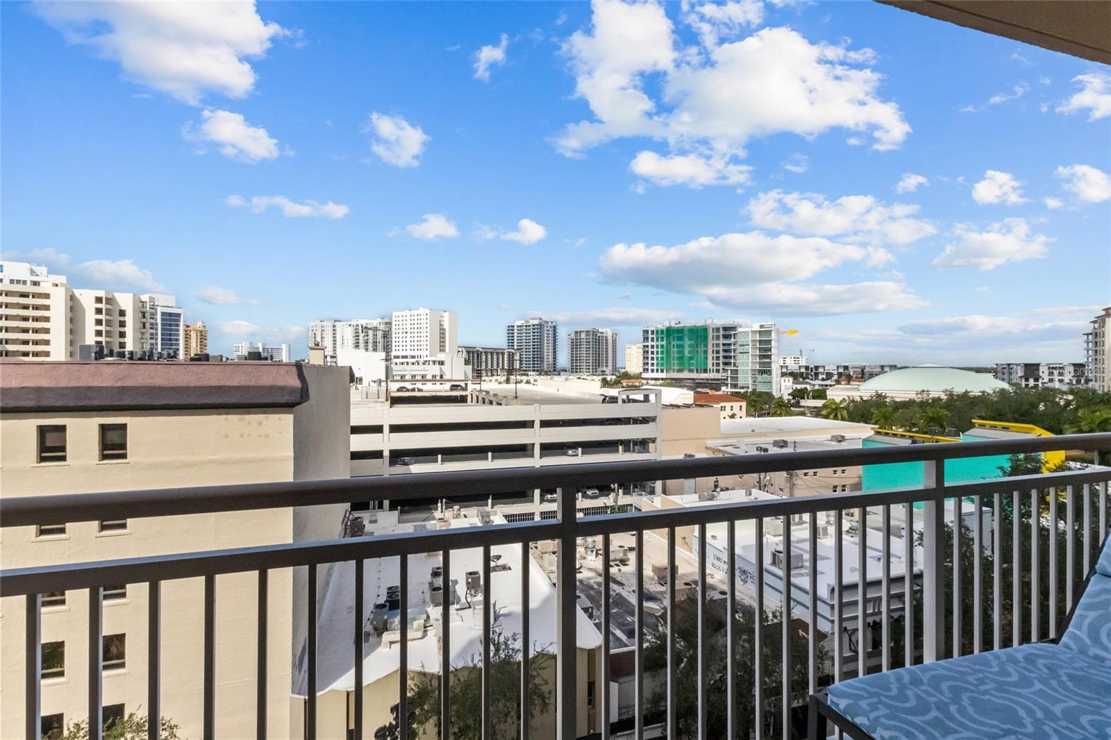 1350 MAIN RESIDENTIAL - Residential