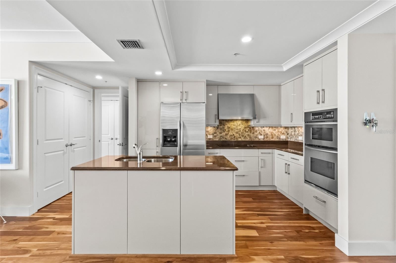 1350 MAIN RESIDENTIAL - Residential