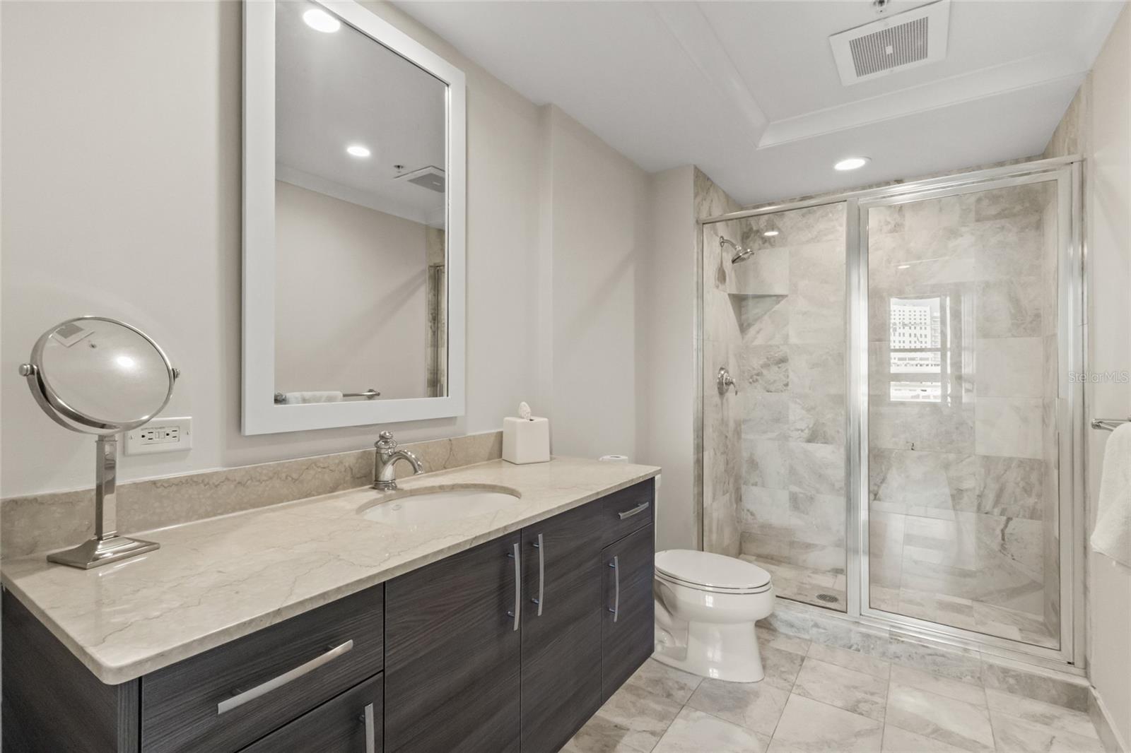 1350 MAIN RESIDENTIAL - Residential
