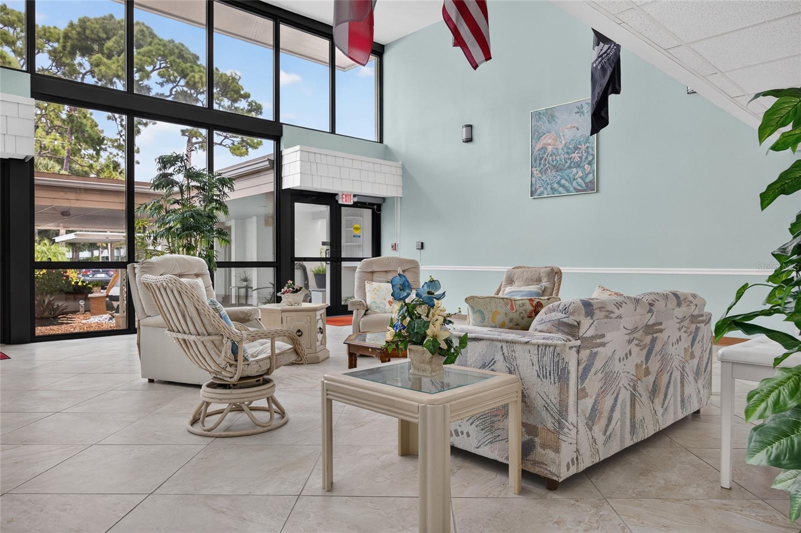 CAMBRIDGE HOUSE - Residential