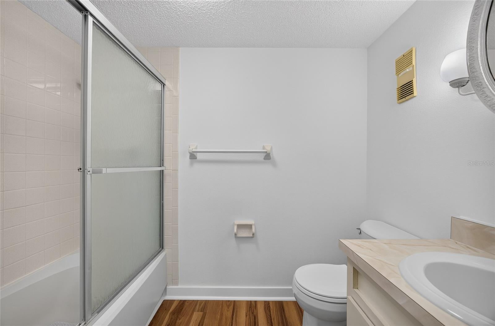CAMBRIDGE HOUSE - Residential