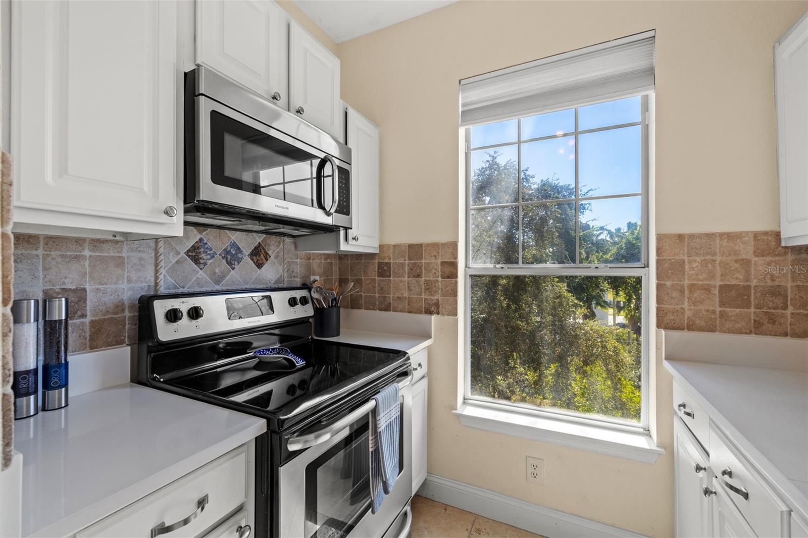 CULBREATH KEY BAYSIDE CONDOMIN - Residential