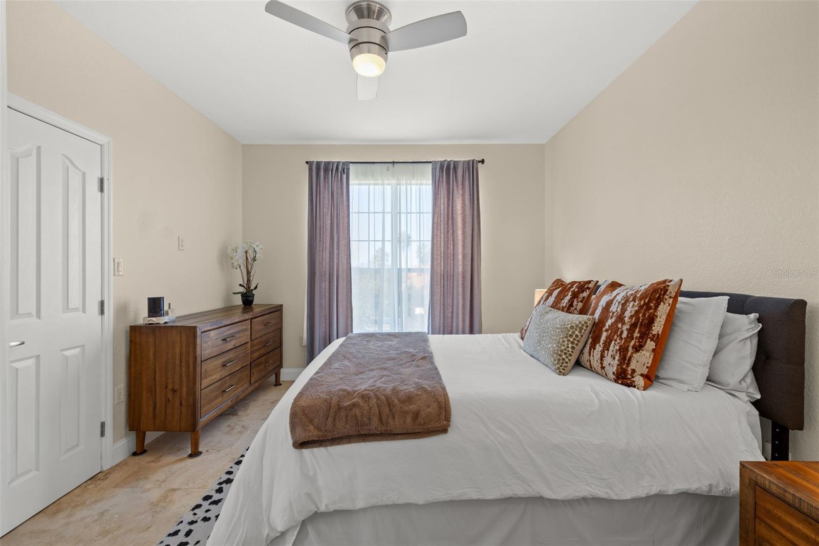 CULBREATH KEY BAYSIDE CONDOMIN - Residential