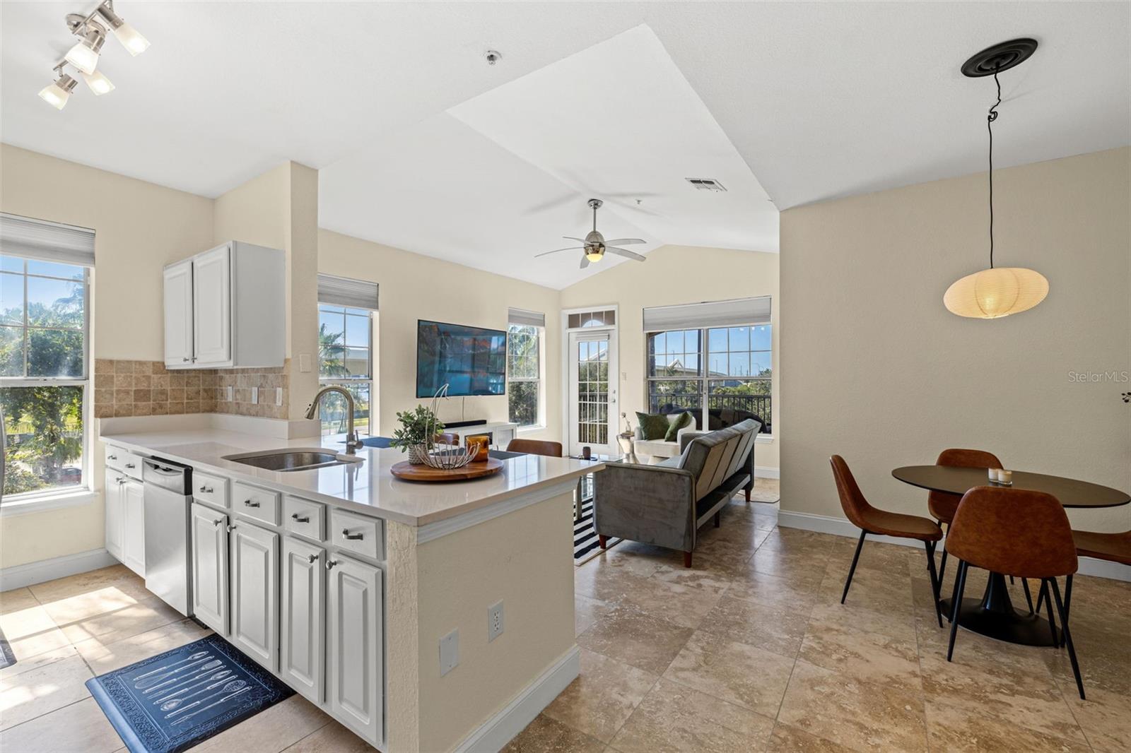 CULBREATH KEY BAYSIDE CONDOMIN - Residential