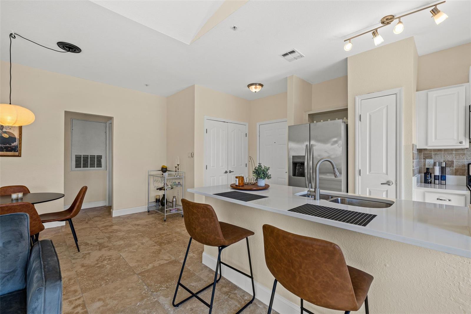 CULBREATH KEY BAYSIDE CONDOMIN - Residential