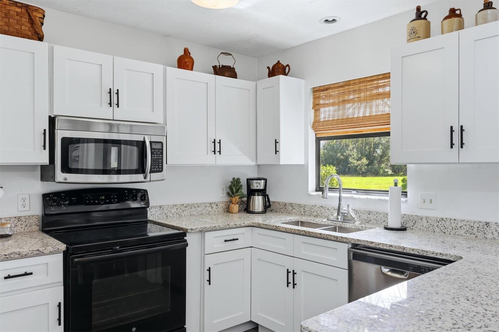 ROTONDA WEST PEBBLE BEACH - Residential